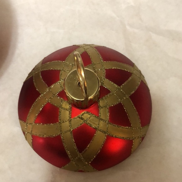 Porcelain Ornament Shaped Treasure Box 7.5”x7” - Picture 5 of 9